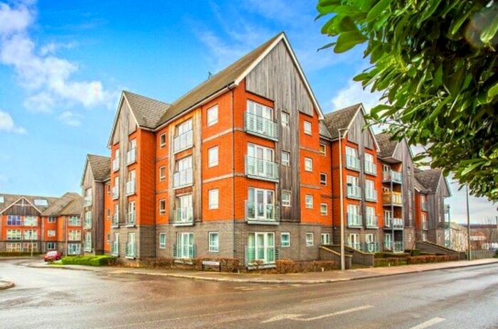 2 Bedroom Apartment To Rent In Coleman House, Bletchley, MK2
