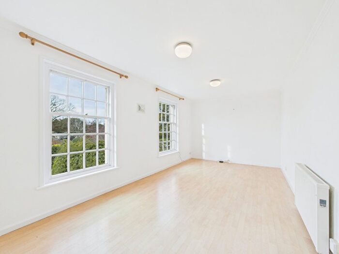 1 Bedroom Flat For Sale In Britannia Square, Worcester, Worcestershire, WR1