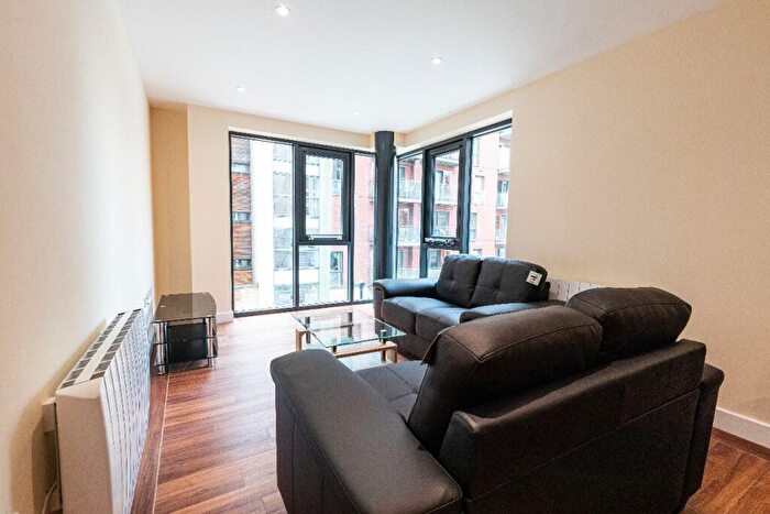 3 Bedroom Apartment To Rent In Ecco, S11