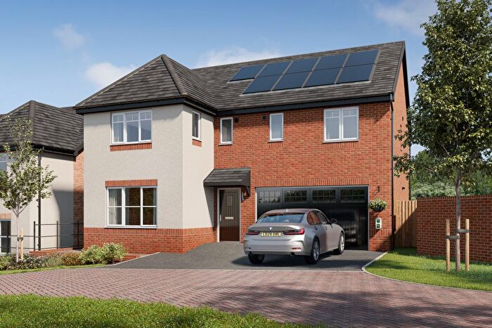 5 Bedroom Detached House For Sale In Rossendale Drive, Adlington, PR6