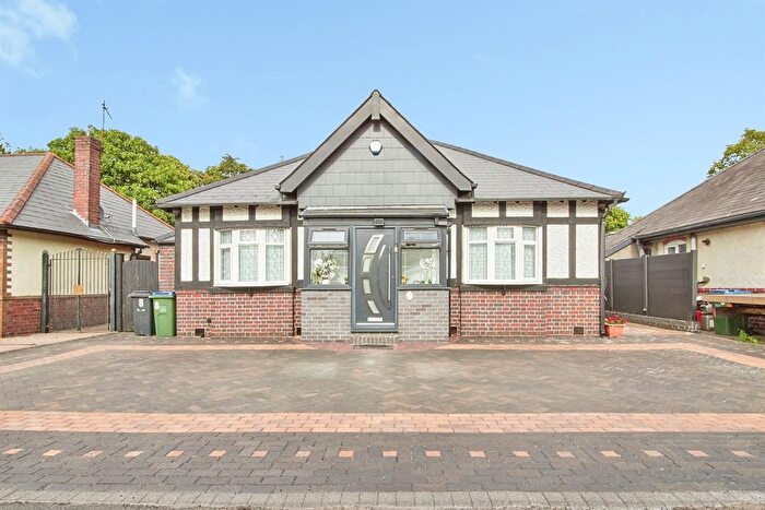 5 Bedroom Detached Bungalow For Sale In Devonshire Drive, West Bromwich, B71