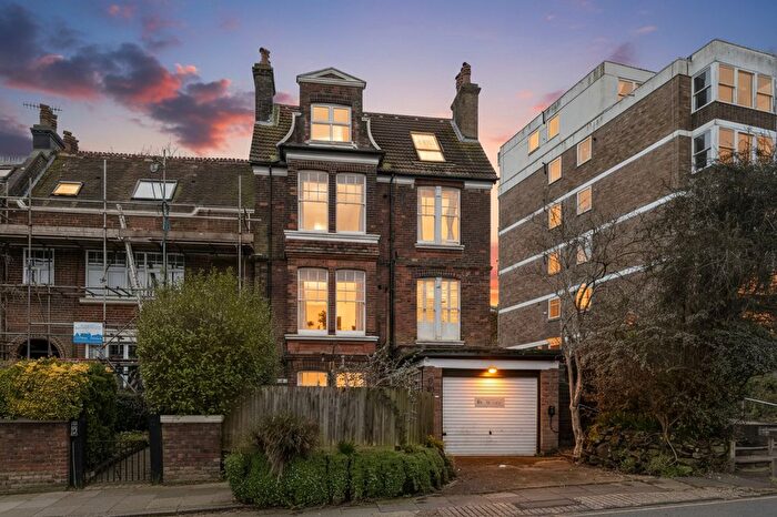 2 Bedroom Flat For Sale In Highcroft Villas, Brighton, BN1