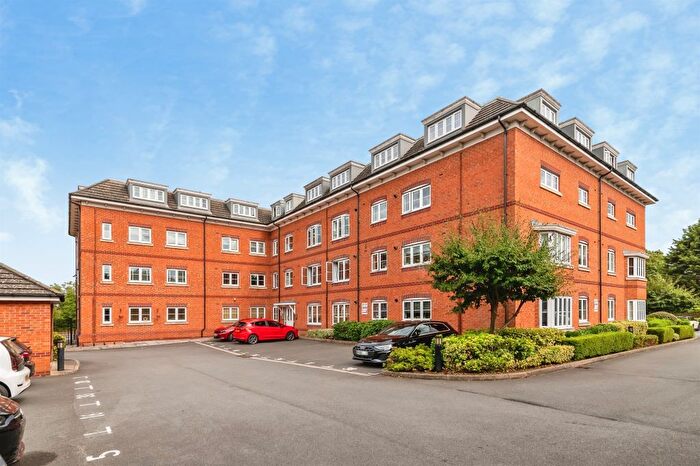 2 Bedroom Flat For Sale In Radcliffe Road, West Bridgford, Nottingham, NG2