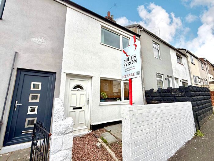 2 Bedroom Terraced House For Sale In Eastcott Hill, Old Town, Swindon, SN1