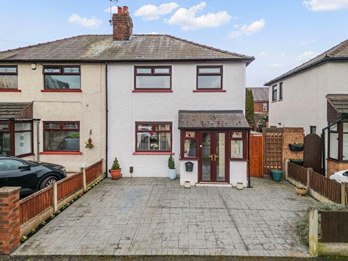 3 Bedroom Semi Detached House For Sale In Westy Lane, Warrington, WA4