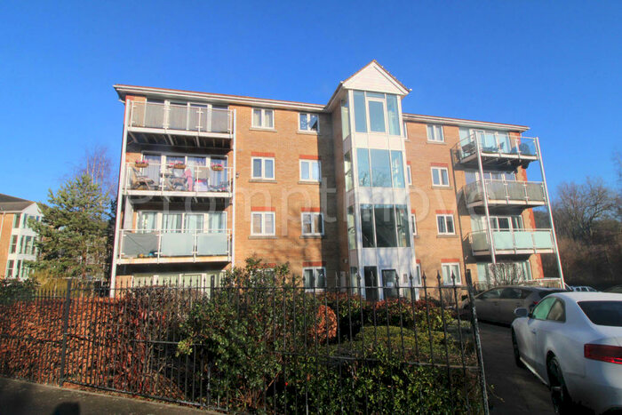 2 Bedroom Flat To Rent In Foxglove Way Luton, LU3