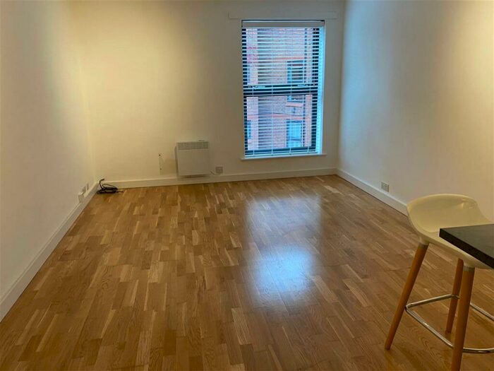 1 Bedroom Flat To Rent In The Chandlers, Block G, The Calls, Leeds, LS2