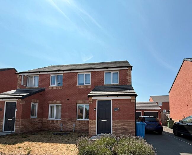 3 Bedroom Detached House To Rent In Fulwood Place, Bircotes, Doncaster, DN11