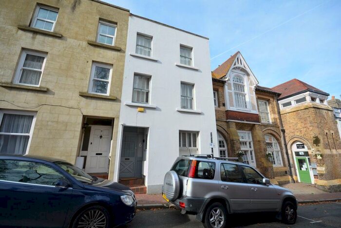 3 Bedroom Property To Rent In New Cross Street, Margate, CT9