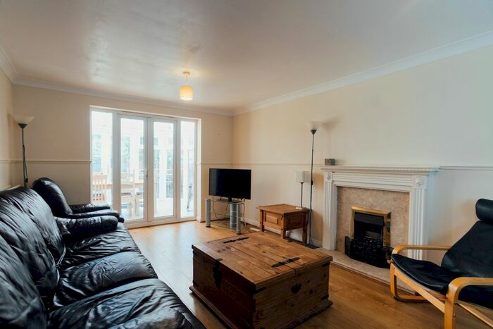 6 Bedroom Flat To Rent In Moorhen Way, Loughborough LE11