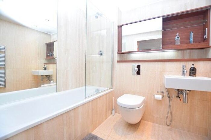 2 Bedroom Apartment To Rent In City Lofts St. Pauls, St. Pauls Square, Sheffield, S1
