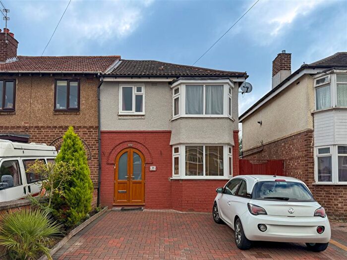 3 Bedroom Property To Rent In Westlea Road, Leamington Spa, CV31
