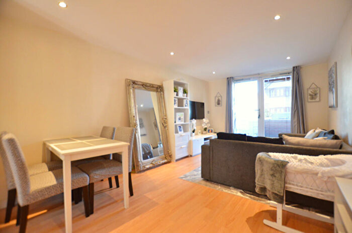 1 Bedroom Apartment To Rent In Centro, Camberley, GU15