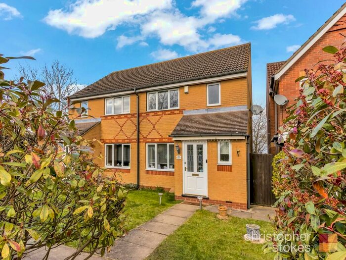 3 Bedroom Semi-Detached House To Rent In Dahlia Close, Cheshunt, EN7