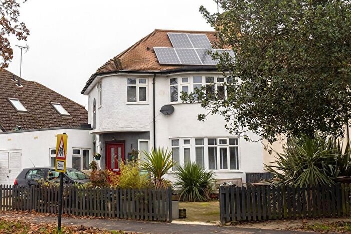 3 Bedroom Semi-Detached House To Rent In Kenton Lane, Harrow, HA3