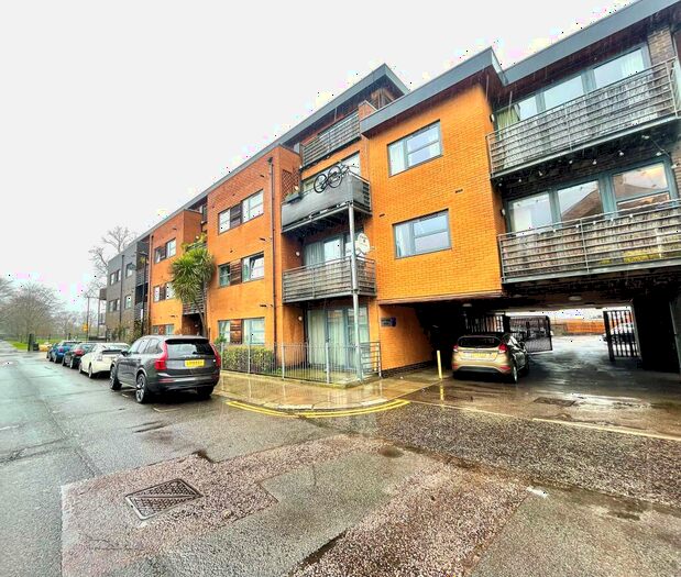 1 Bedroom Flat To Rent In Hawthorne House, Grovelands Road, Tottenham, N15