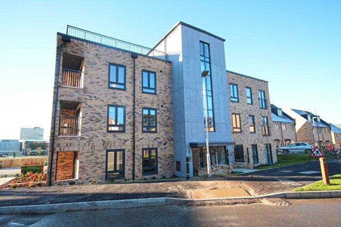 2 Bedroom Apartment To Rent In Hurley Drive, Bracknell, RG12