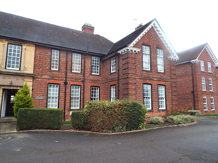 2 Bedroom Apartment For Sale In Worsley House, Hessle High Road, HU4