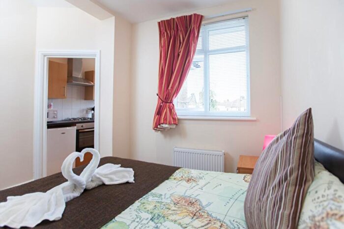 1 Bedroom Flat To Rent In Rusland Park Road, Harrow, HA1