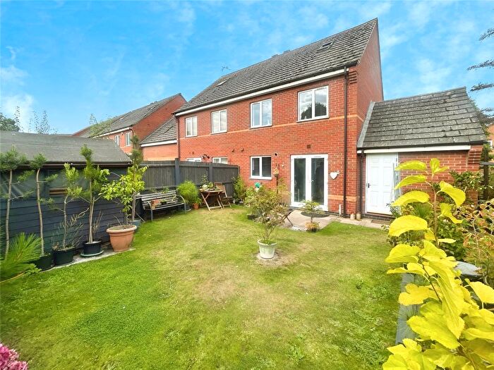 3 Bedroom Semi-Detached House For Sale In Marigold Lane, Mountsorrel, Loughborough, Leicestershire, LE12