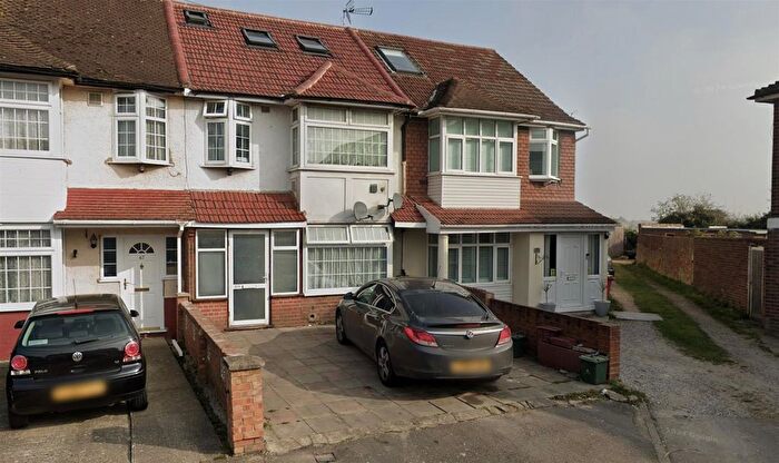 7 Bedroom Terraced House For Sale In Pinglestone Close, Harmondsworth, West Drayton, UB7