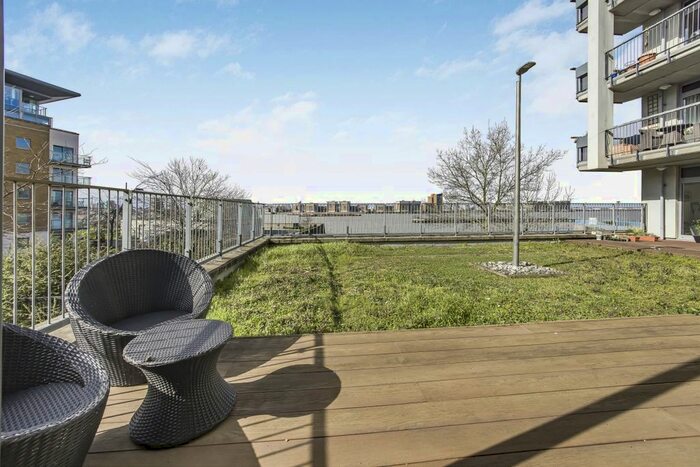 1 Bedroom Flat To Rent In Erebus Drive, Thamesmead, SE28