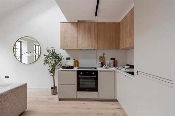 1 Bedroom Flat For Sale In The Threadworks, Hollybush Gardens, Bethnal Green, E2