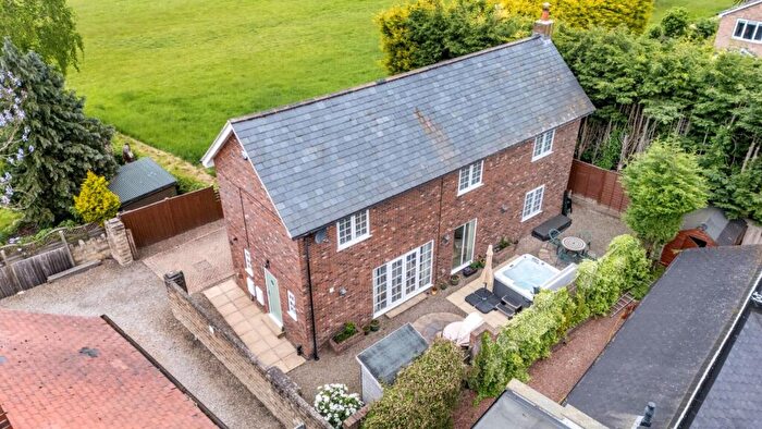 3 Bedroom Detached House For Sale In Inholmes Lane, Tadcaster, North Yorkshire, LS24