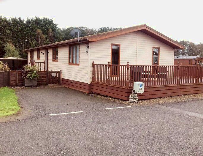 3 Bedroom Park Home For Sale In Hull Road, Wilberfoss, York, YO41