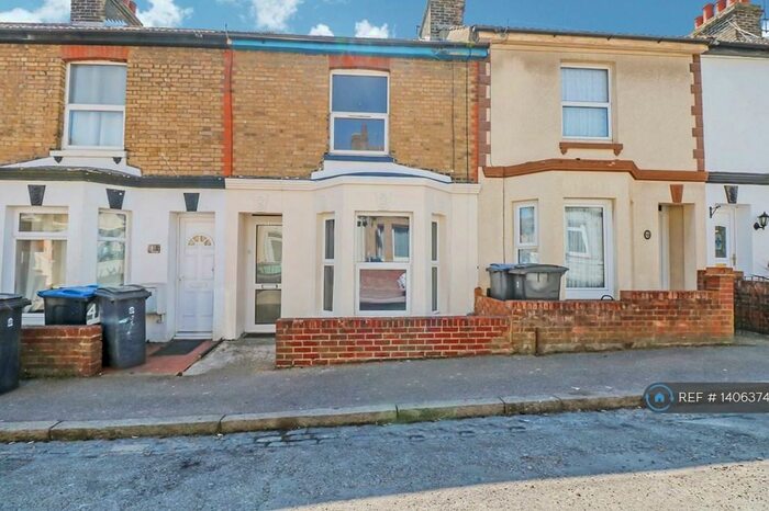 2 Bedroom Terraced House To Rent In Douglas Road, Dover, CT17