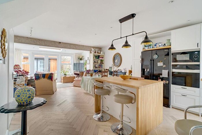 2 Bedroom Terraced House For Sale In Swaffield Road, Earlsfield, London, SW18