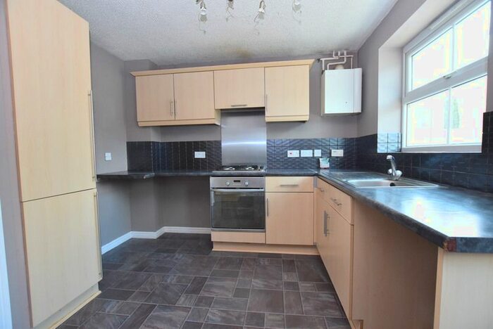 2 Bedroom Town House To Rent In Madison Street, Tunstall, ST6