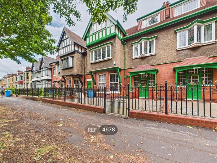 2 Bedroom Flat To Rent In Victoria Avenue, Princes Avenue, HU5