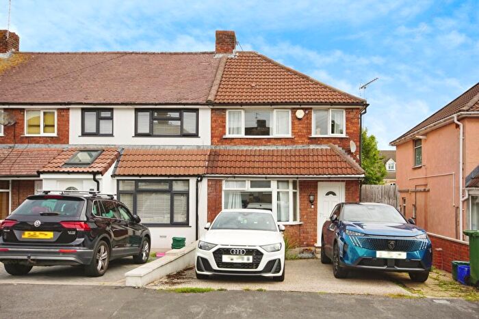 3 Bedroom End Of Terrace House For Sale In Pretoria Road, Patchway, Bristol, Gloucestershire, BS34