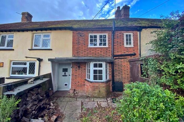 2 Bedroom Property For Sale In Holly Tree Lane, Cuddington, HP18