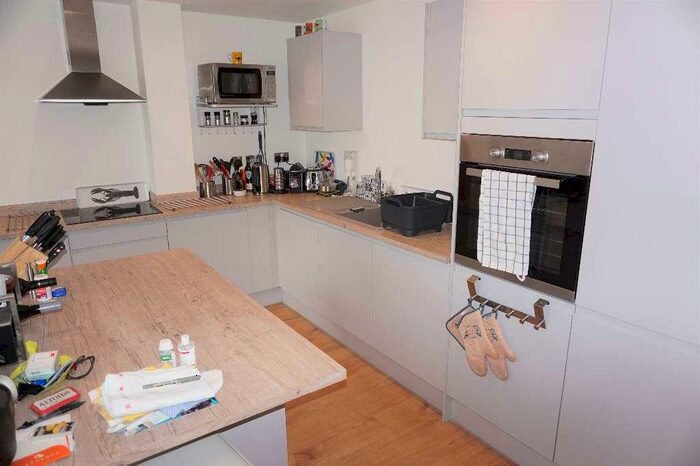 2 Bedroom Apartment To Rent In Leylands House, Leeds, LS9