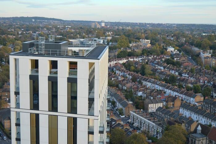 2 Bedroom Flat To Rent In Station Road, London, SE13