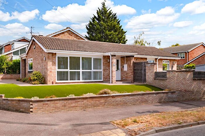 2 Bedroom Detached Bungalow To Rent In Avon Drive, Bedford, MK41