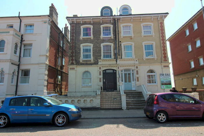 1 Bedroom Apartment To Rent In Esplanade, Lowestoft, NR33