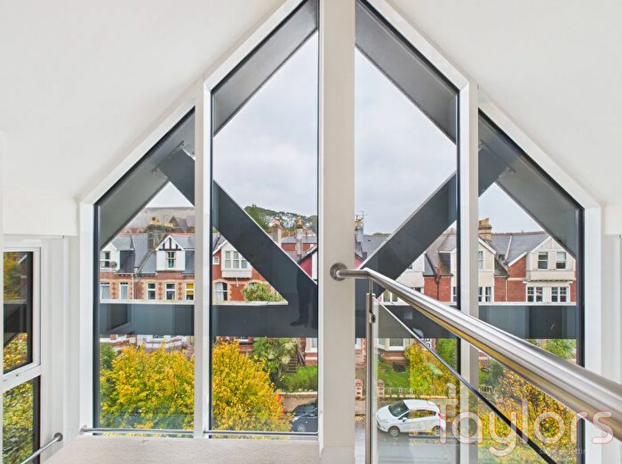 2 Bedroom Flat For Sale In Fleur De Lis, Courtland Road, Paignton, TQ3