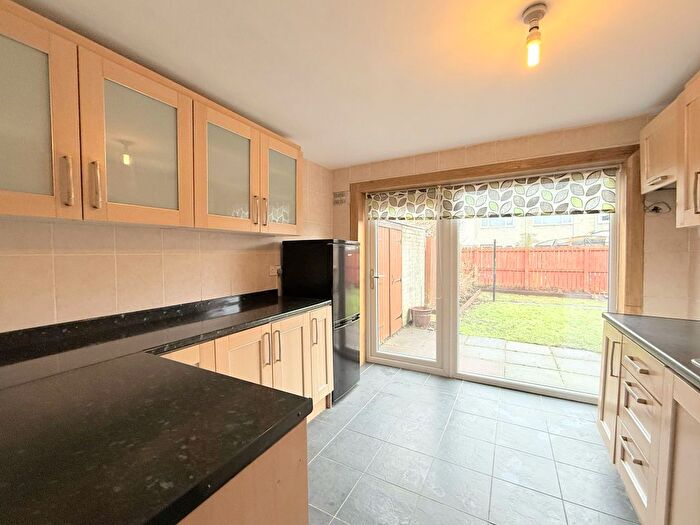 2 Bedroom Terraced House For Sale In Abbotsford Drive, Grangemouth, FK3