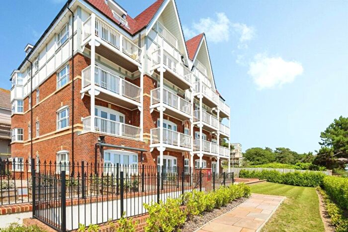 2 Bedroom Flat For Sale In Sonnet, West Cliff Gardens, Bournemouth, Dorset, BH2