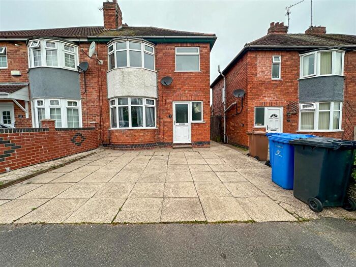3 Bedroom Semi Detached House To Rent In Constable Lane, Littleover, DE23