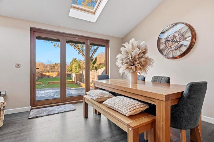 4 Bedroom House For Sale In High Street, Arksey, DN5