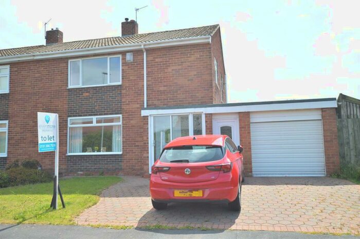 3 Bedroom Semi-Detached House To Rent In Alexandra Close, Framwellgate Moor, DH1