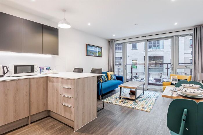 1 Bedroom Flat To Rent In East Quay Road, Poole, BH15