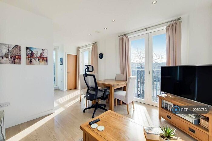 1 Bedroom Flat To Rent In Berwick Road, London, E16