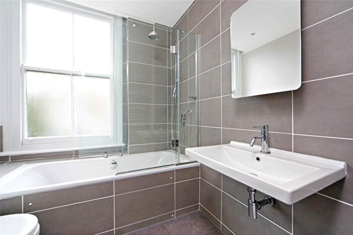 1 Bedroom Flat For Sale In Perrymead Street, London, SW6