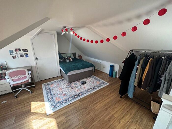 5 Bedroom Semi Detached House To Rent In Beeston Road, Dunkirk, NG7