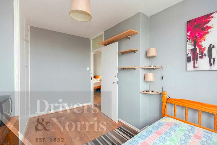 2 Bedroom Apartment To Rent In Sussex Close, Sussex Way, Holloway, London, N19